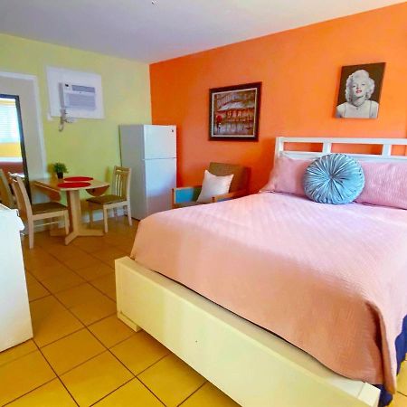 Bella Sirena Inn St. Pete Beach Kültér fotó